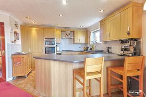 Photo 14- click for photo gallery